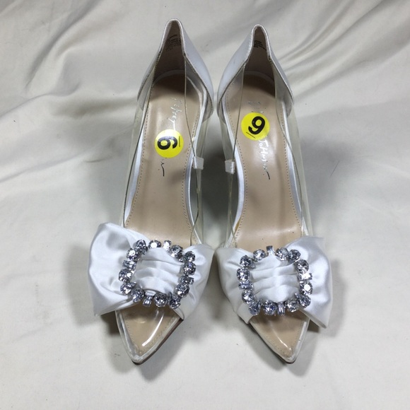 Betsey Johnson Moxie White Satin Rhinestone Clear - Picture 2 of 14